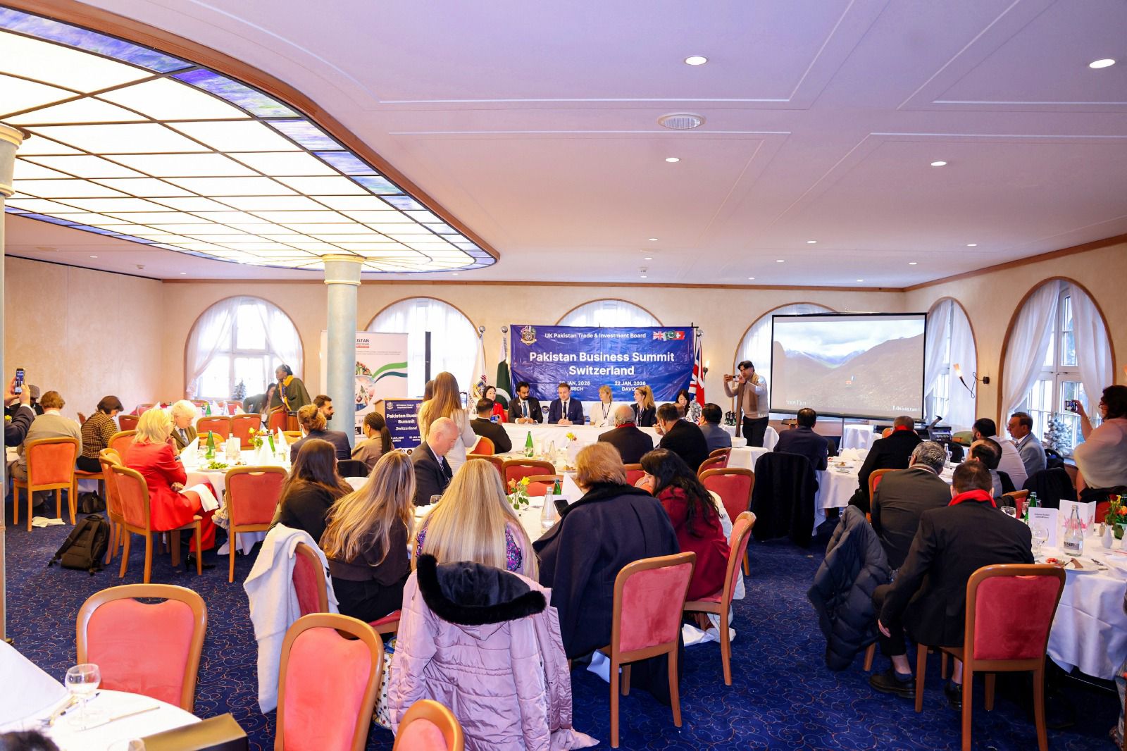 B2B networking session